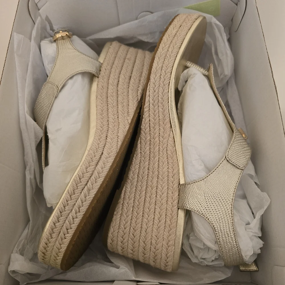 MICHAEL Michael Kors Gold Sandals - Picture 8 of 10